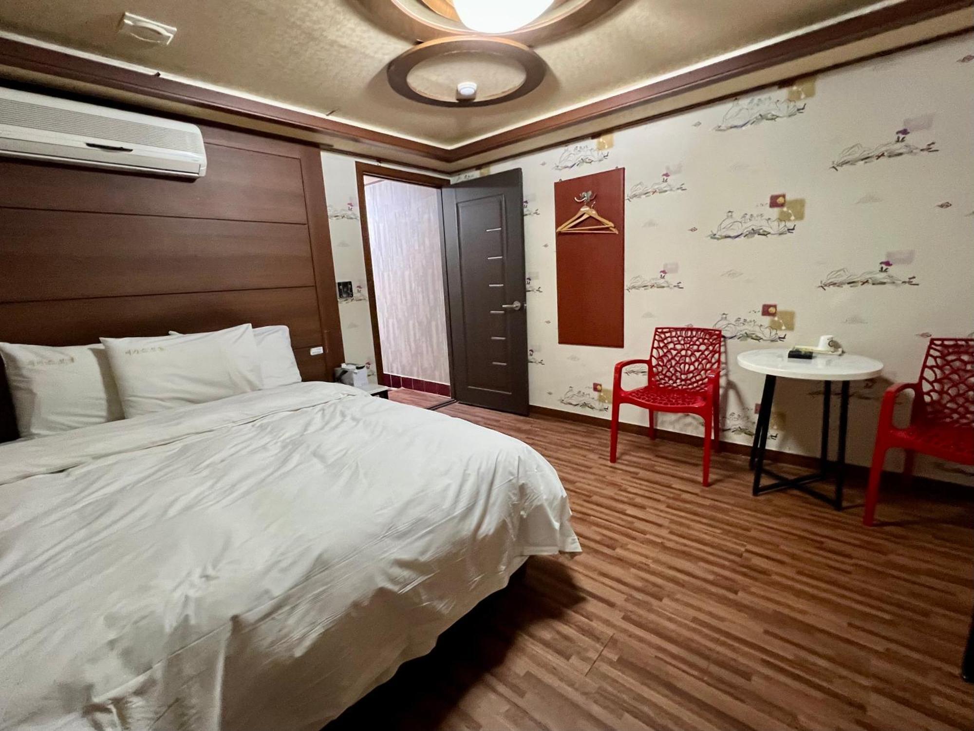 Picasso Motel Seoel Buitenkant foto